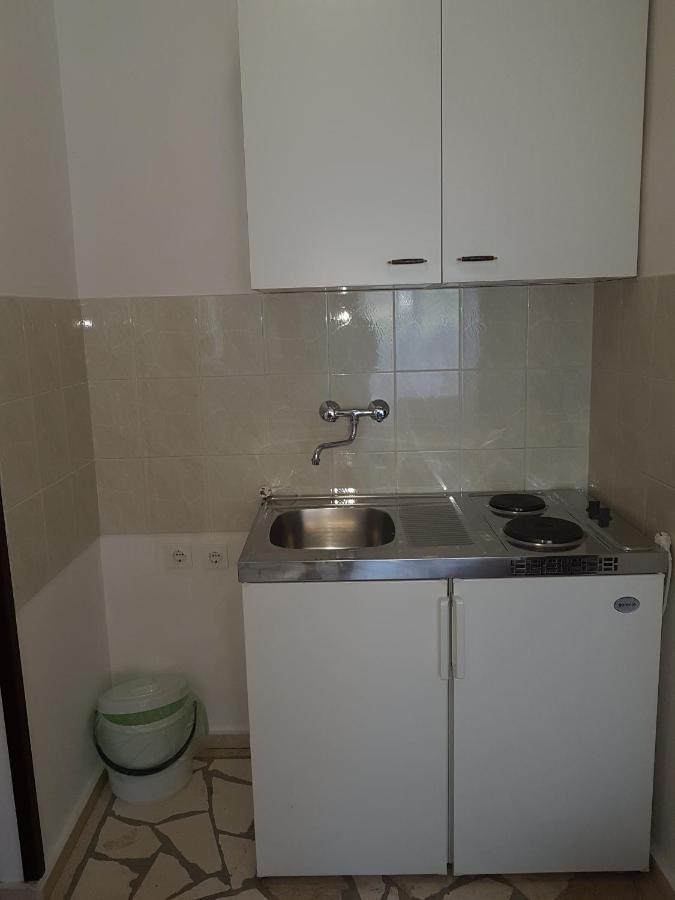 Apartments Plazibat Škrip Екстериор снимка