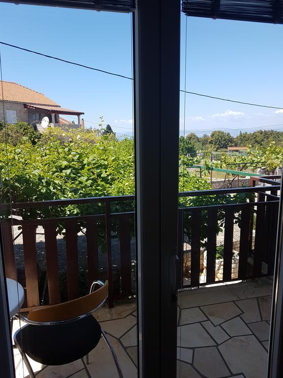 Apartments Plazibat Škrip Екстериор снимка
